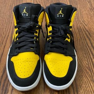 Jordan 1 “new love”